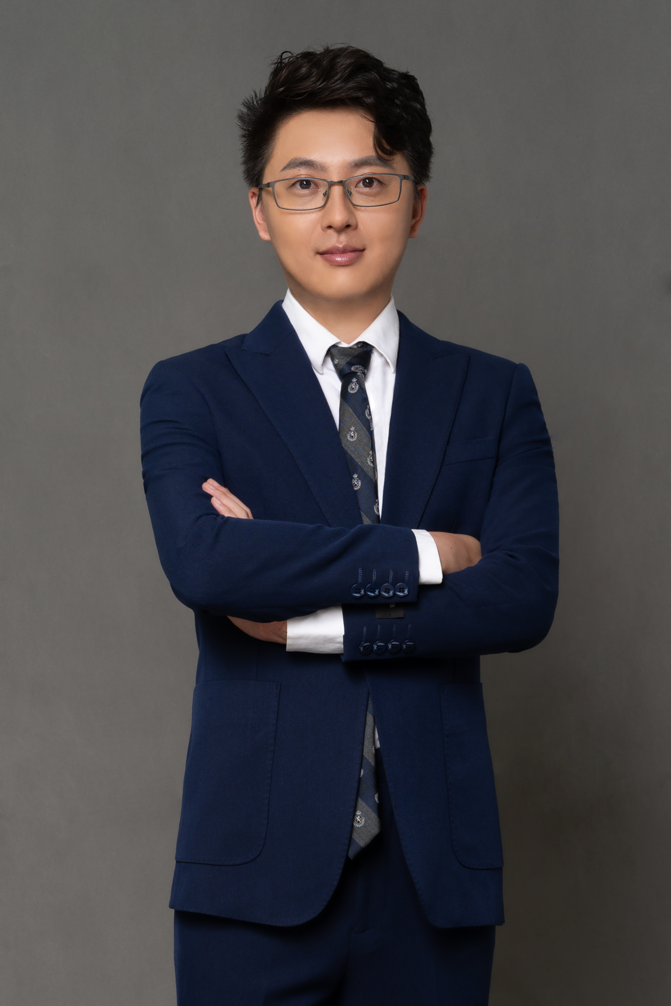 新銳企業(yè)家| 李峰：加快推進高端制劑研發(fā) 造福廣大患者